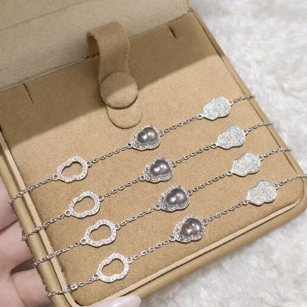 冰白葫芦手链|Icy White Gourd Bracelet