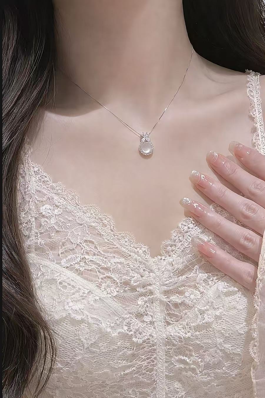 蝴蝶扣蛋面|Aqua Butterily Serenity Necklace